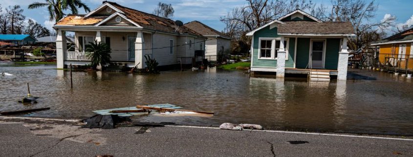 Insurance Claim Mistakes To Avoid After a Hurricane