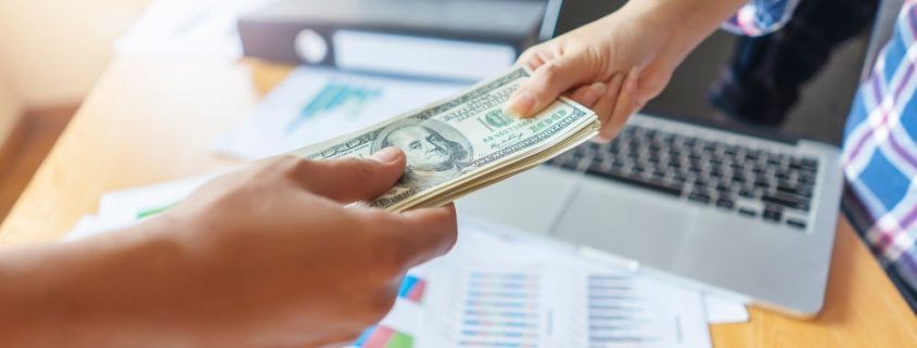 The Pros and Cons of Lump-Sum Payouts in Insurance